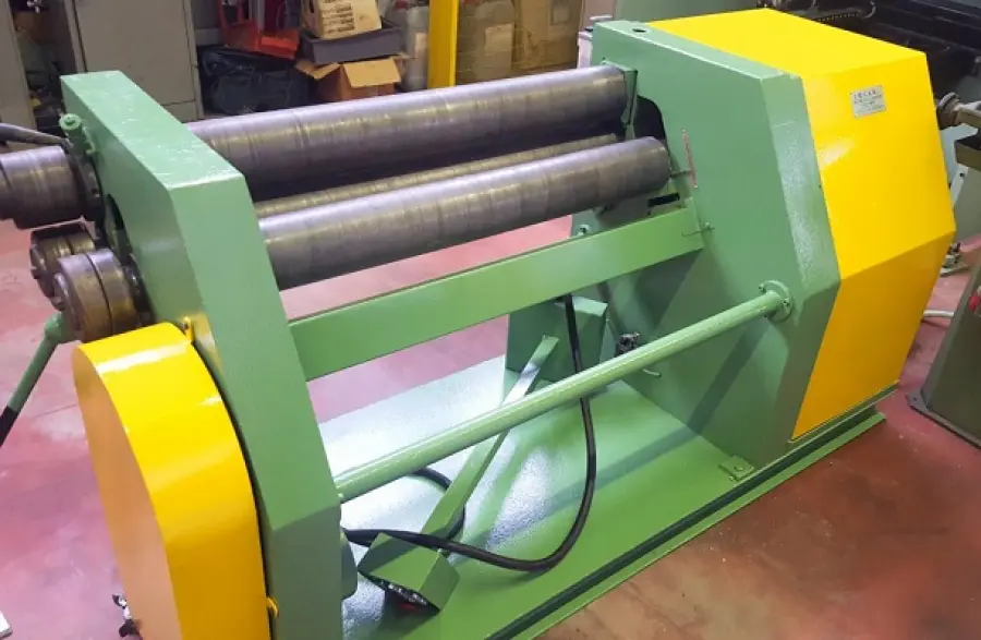 La produzione dei guard rail: i macchinari necessari