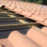 Migliorare il sistema di ventilazione di un tetto.